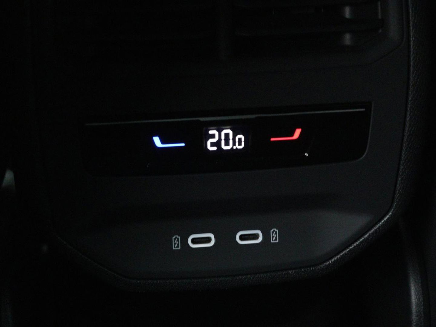 SEAT Leon 1.4 e-Hybrid Limited | Panoramadak | Camera | Adaptive cruise | Carplay | Memory | Stoel & Stuurverwarming