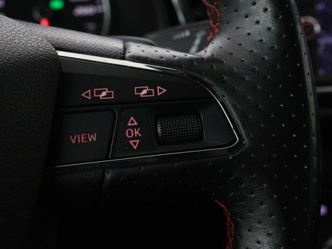 SEAT León ST 1.5 TSI FR Intense | Panoramadak | DSG | Stoelverwarming | Carplay | Camera | Trekhaak | Full-LED | Keyless | Navigatie
