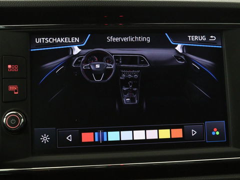 SEAT León ST 1.5 TSI FR Intense | Panoramadak | DSG | Stoelverwarming | Carplay | Camera | Trekhaak | Full-LED | Keyless | Navigatie