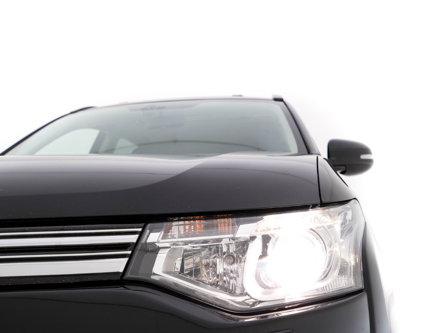 Mitsubishi Outlander 2.0 PHEV Instyle AWD Aut. *PANO | XENON | LUXURY-LEATHER | NAVI-FULLMAP | DAB+ | KEYLESS | CAMERA | HEATED-COMFORTSEATS | ROCKFORD-AUDIO | ECC | SHIFT-PADDLES | LANE-ASSIST | CRUISE | TOWBAR | 18"ALU*