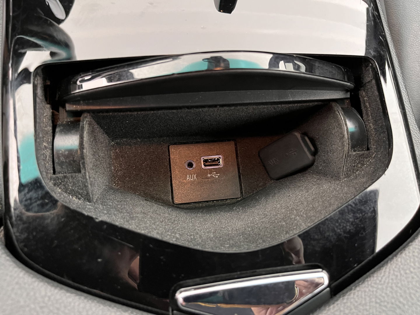 Maserati Ghibli 3.0 S Q4 Aut. *LUXURY-LEATHER | XENON | HARMAN/KARDON | NAVI-FULLMAP | SPORT-SEATS | CAMERA | ECC | PDC | CRUISE | 21''ALU*
