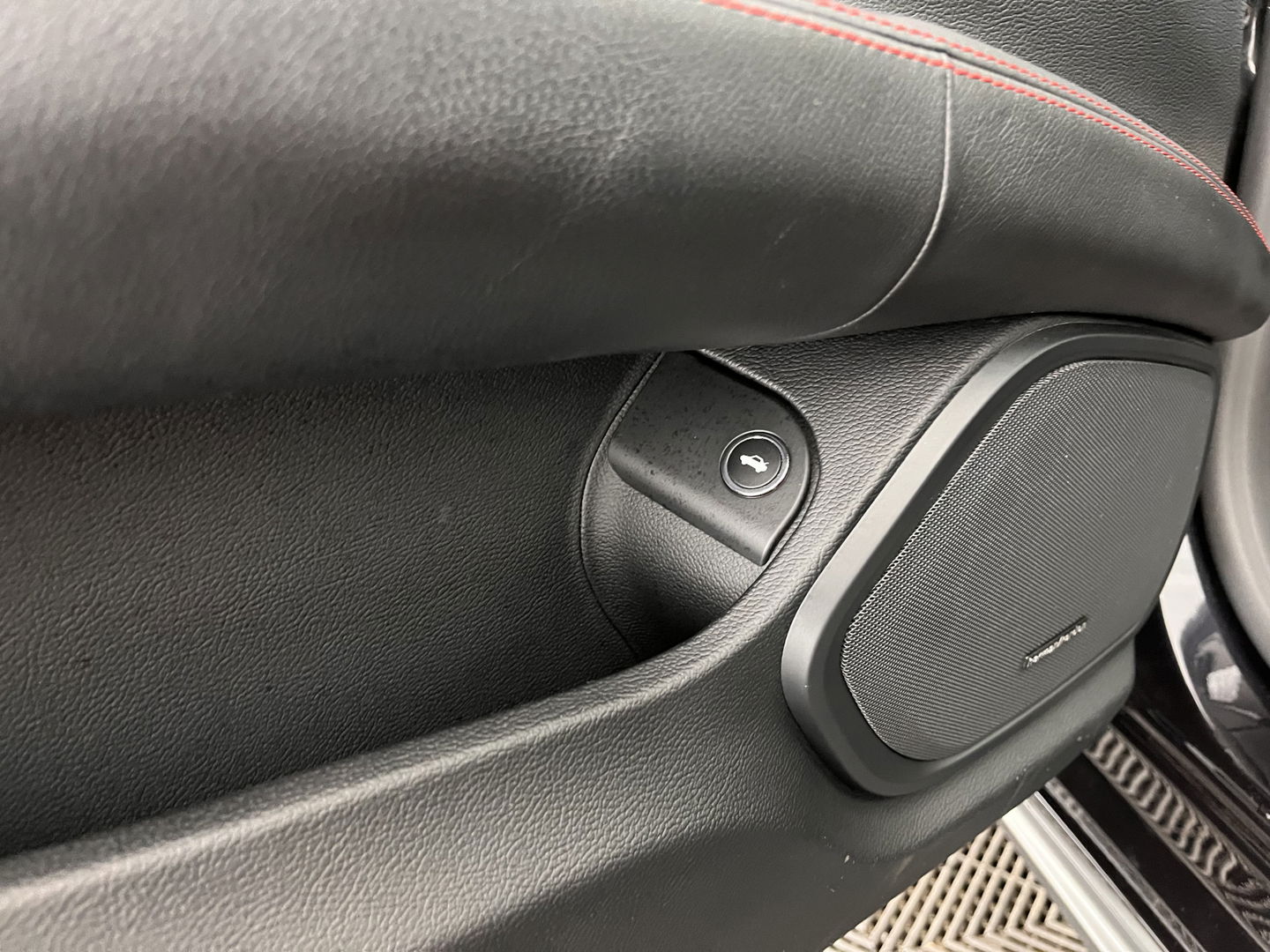 Maserati Ghibli 3.0 S Q4 Aut. *LUXURY-LEATHER | XENON | HARMAN/KARDON | NAVI-FULLMAP | SPORT-SEATS | CAMERA | ECC | PDC | CRUISE | 21''ALU*