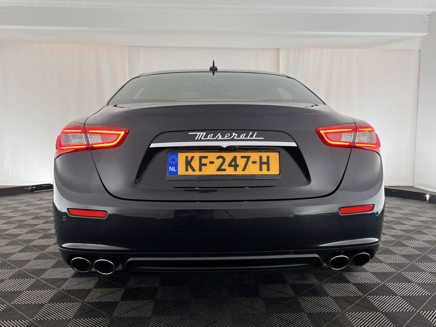 Maserati Ghibli 3.0 S Q4 Aut. *LUXURY-LEATHER | XENON | HARMAN/KARDON | NAVI-FULLMAP | SPORT-SEATS | CAMERA | ECC | PDC | CRUISE | 21''ALU*