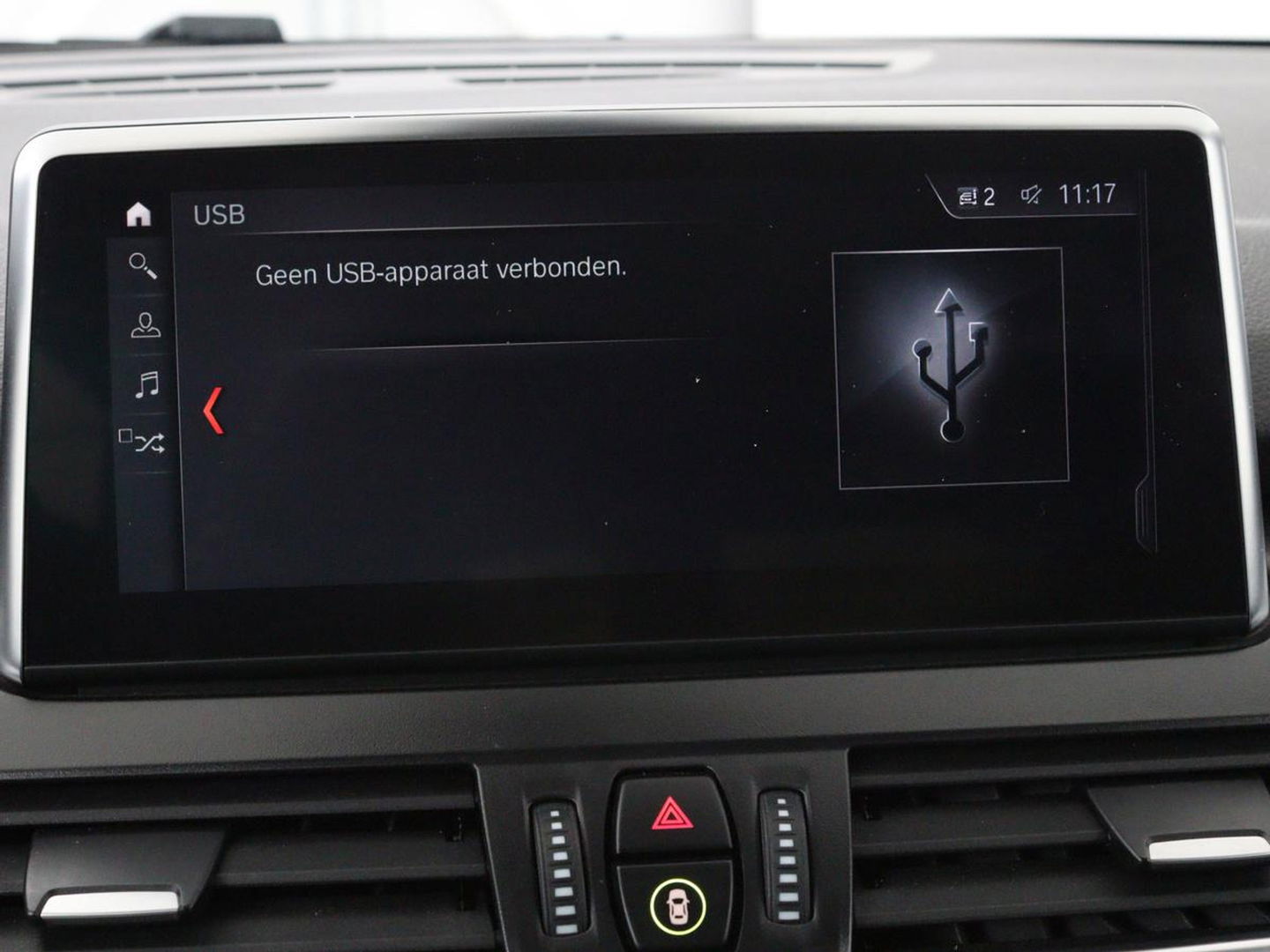 BMW 2 Serie Active Tourer 218i High Executive | Panoramadak | Head-up | Leder | Stoelverwarming | Cruise control | Camera | Climate control | LMV 17 inch
