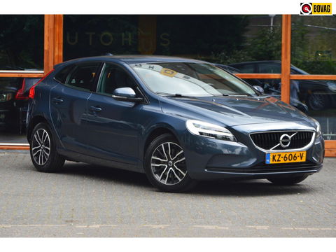 Volvo V40 T2 | Stoelverwarming | Trekhaak 1500KG| Standkachel | Bluetooth verbinding | Volvo On-Call |