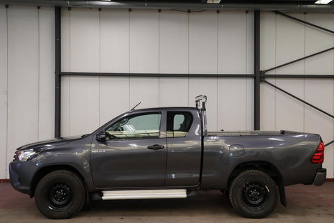Toyota Hilux 2.4 D-4D 150PK Xtra Cab 4X4