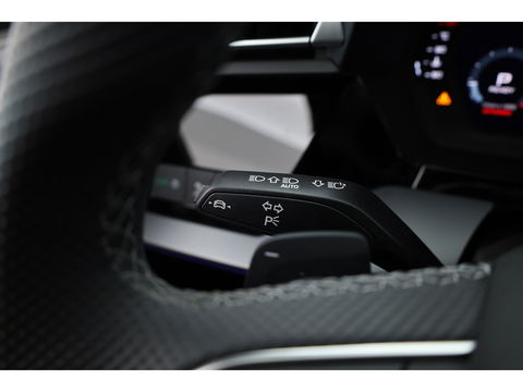 Audi A3 Sportback 35 TFSI S Line | FACELIFT | MJ2025 | Pano | Sonos | Matrix | Camera | Adapt. Cruise