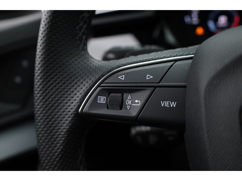 Audi A3 Sportback 35 TFSI S Line | FACELIFT | MJ2025 | Pano | Sonos | Matrix | Camera | Adapt. Cruise