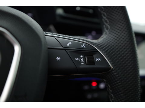 Audi A3 Sportback 35 TFSI S Line | FACELIFT | MJ2025 | Pano | Sonos | Matrix | Camera | Adapt. Cruise