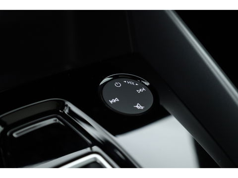 Audi A3 Sportback 35 TFSI S Line | FACELIFT | MJ2025 | Pano | Sonos | Matrix | Camera | Adapt. Cruise
