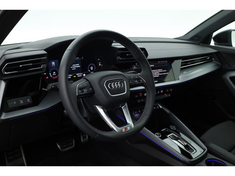 Audi A3 Sportback 35 TFSI S Line | FACELIFT | MJ2025 | Pano | Sonos | Matrix | Camera | Adapt. Cruise