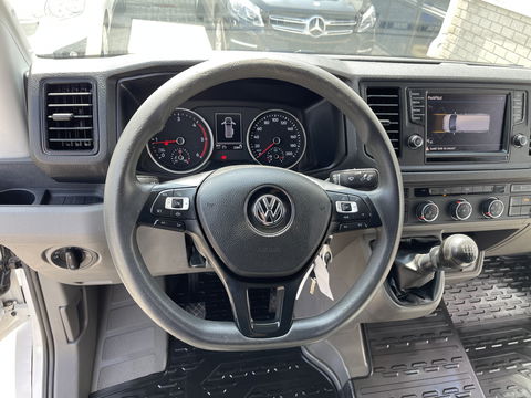 Volkswagen Crafter 35 2.0 TDI 140pk L3H3 ( voorheen L2H2 ) Comfortline / vaste prijs rijklaar € 20.950 ex btw / Sortimo ingerichte laadruimte met Victron omvormer / airco / cruise / navi / camera / trekhaak !