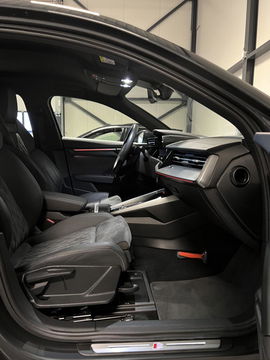 Audi A3 Limousine 35 TFSI S-line edition one Virtual Sfeer