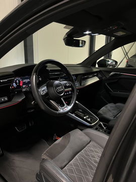 Audi A3 Limousine 35 TFSI S-line edition one Virtual Sfeer