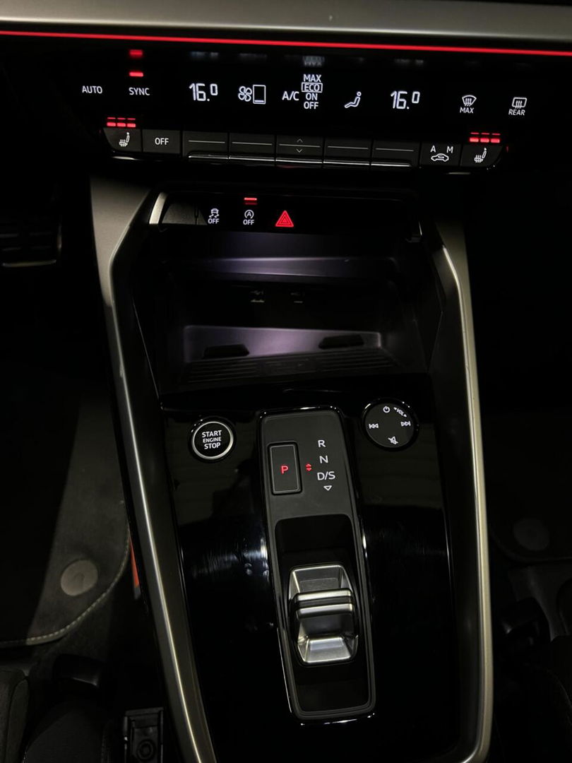 Audi A3 Limousine 35 TFSI S-line edition one Virtual Sfeer