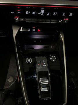 Audi A3 Limousine 35 TFSI S-line edition one Virtual Sfeer