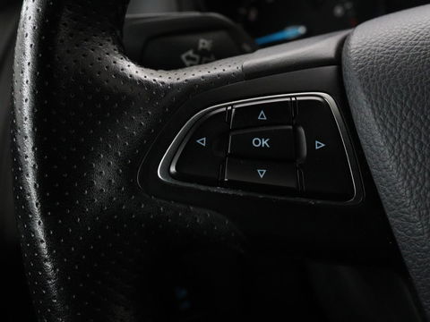 Ford FOCUS Wagon 1.0 EcoBoost ST-line | Stoel & Stuurverwarming | Trekhaak | PDC | Carplay | Navigatie | LMV 17 inch