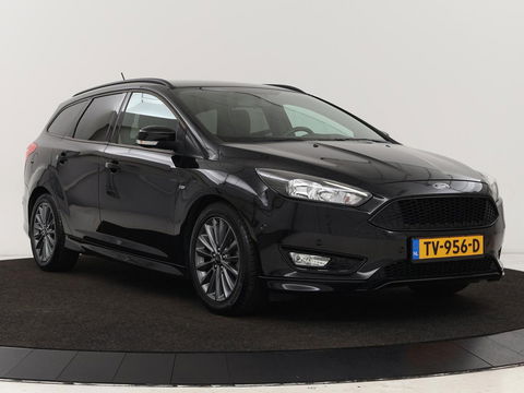 Ford FOCUS Wagon 1.0 EcoBoost ST-line | Stoel & Stuurverwarming | Trekhaak | PDC | Carplay | Navigatie | LMV 17 inch