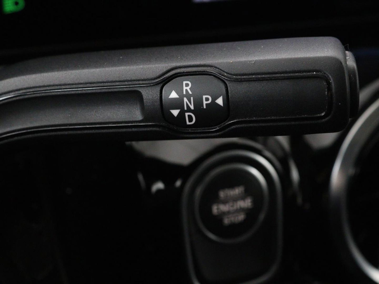 Mercedes-Benz GLA 250e Style | Stoelverwarming | Camera | Cruise control | Carplay | Widescreen | LMV 18 inch | Half leder | DAB+
