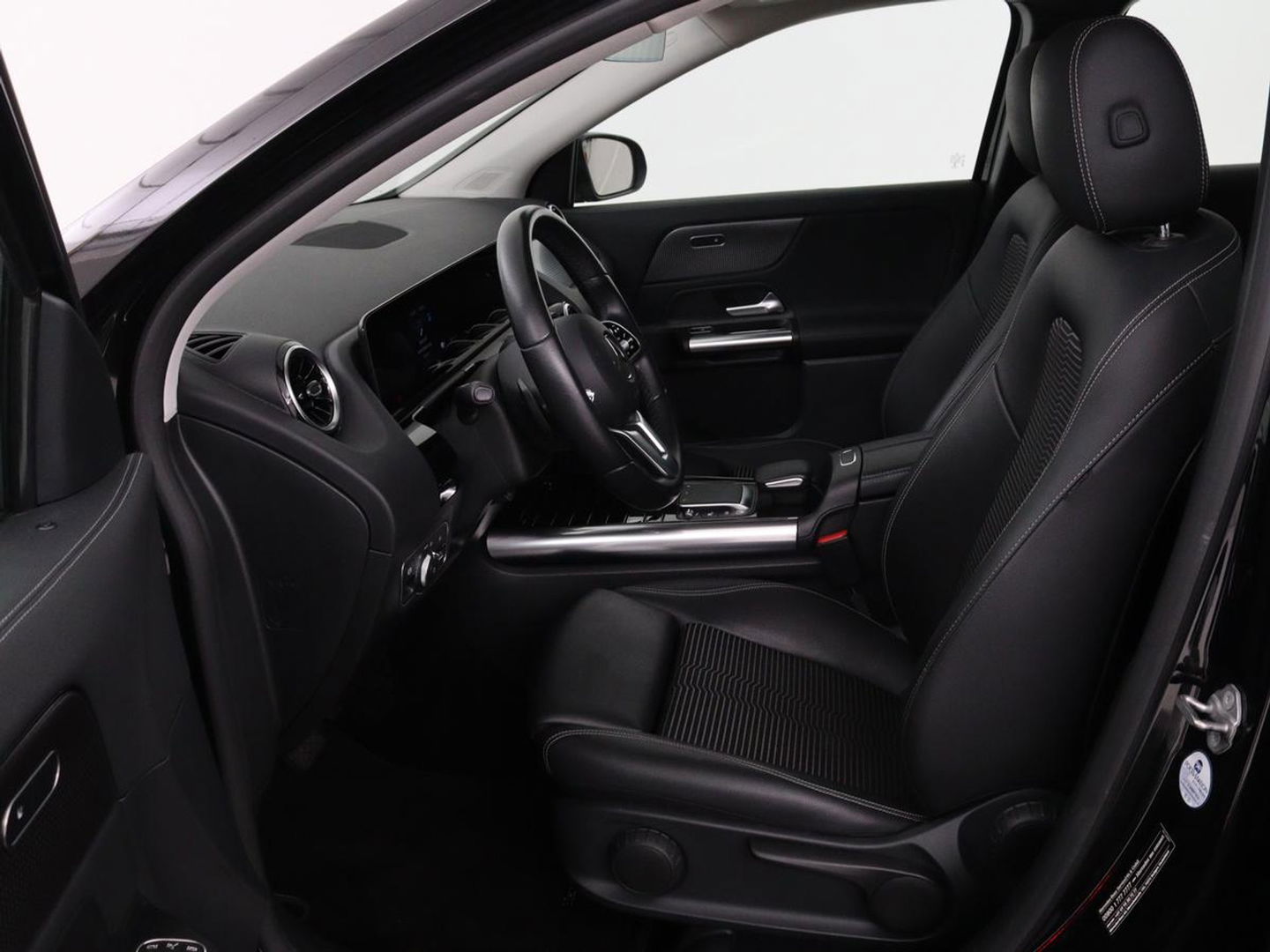 Mercedes-Benz GLA 250e Style | Stoelverwarming | Camera | Cruise control | Carplay | Widescreen | LMV 18 inch | Half leder | DAB+