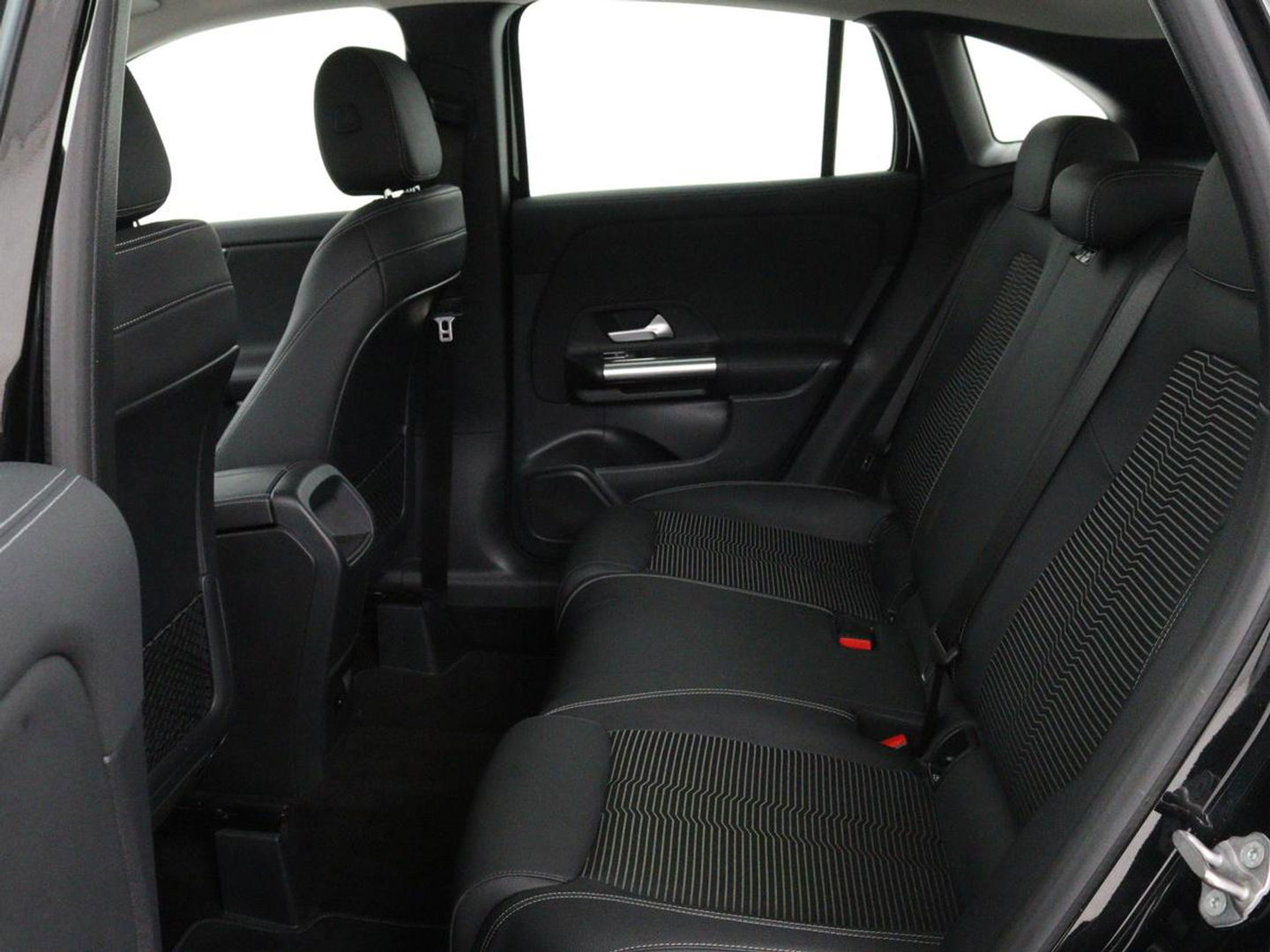 Mercedes-Benz GLA 250e Style | Stoelverwarming | Camera | Cruise control | Carplay | Widescreen | LMV 18 inch | Half leder | DAB+