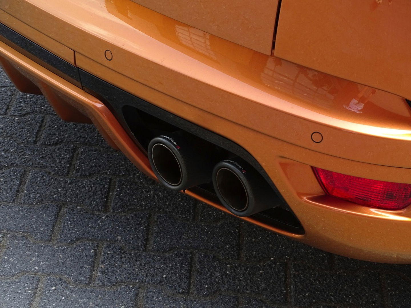 Land Rover Range Rover Sport 5.0 V8 576PK SC SVR SVO / Quicksilver RVS / Alcantara / carbon