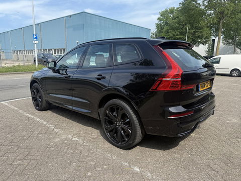 Volvo XC60 2.0 T6 Plug-in hybrid AWD Plus Black Edition trekhaak l Pano l rijklaarprijs