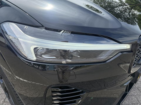 Volvo XC60 2.0 T6 Plug-in hybrid AWD Plus Black Edition trekhaak l Pano l rijklaarprijs