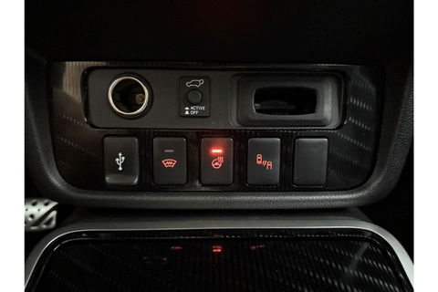 Mitsubishi Outlander 2.4 PHEV S-Edition 210PK Pano Parelmoer 360 Camera LED Carplay Cruise Leder Clima PDC 18"LMV