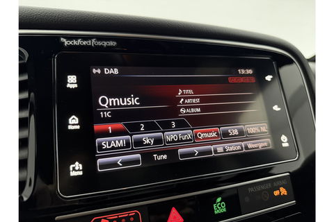 Mitsubishi Outlander 2.4 PHEV S-Edition 210PK Pano Parelmoer 360 Camera LED Carplay Cruise Leder Clima PDC 18"LMV
