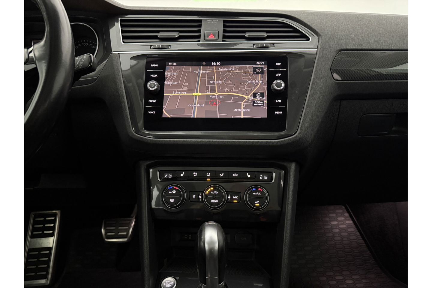 Volkswagen Tiguan 2.0 TSI 4Motion R-line DSG LED Memory Navigatie PDC Clima Cruise Leder 19"LMV