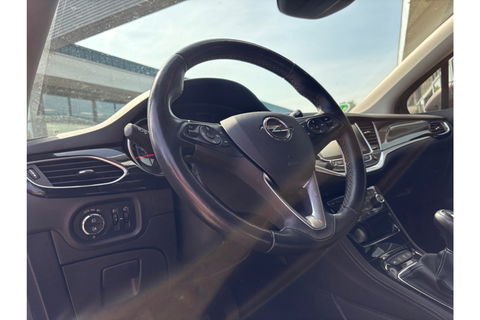 Opel Astra 1.4 TURBO 150PK INNOVATION NAVI LEDER LMV PDC-CAMERA