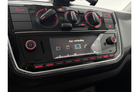 Volkswagen up! 1.0 BMT move up! LED Airco DAB+