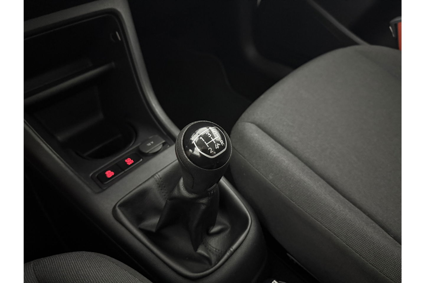 Volkswagen up! 1.0 BMT move up! LED Airco DAB+