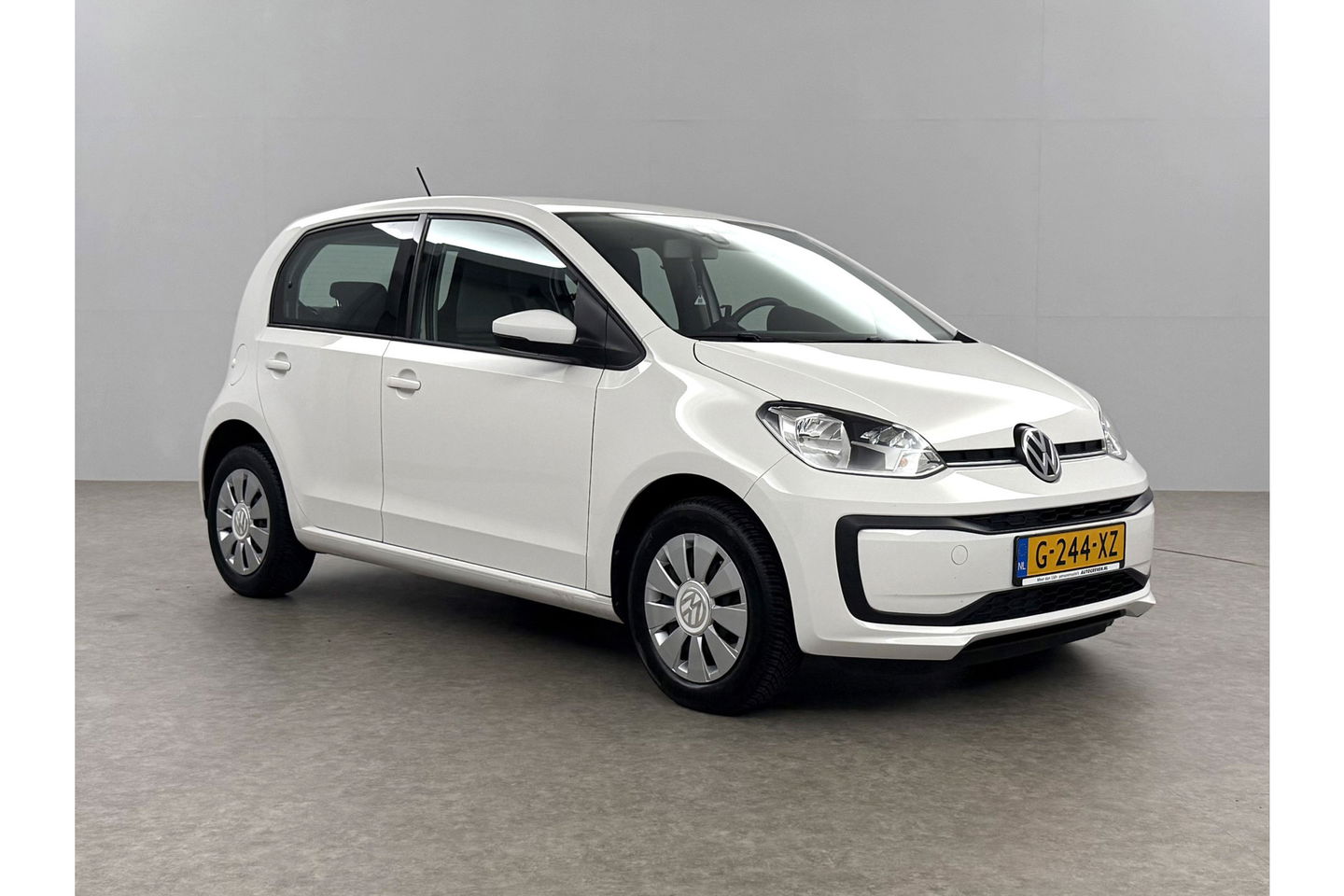 Volkswagen up! 1.0 BMT move up! LED Airco DAB+