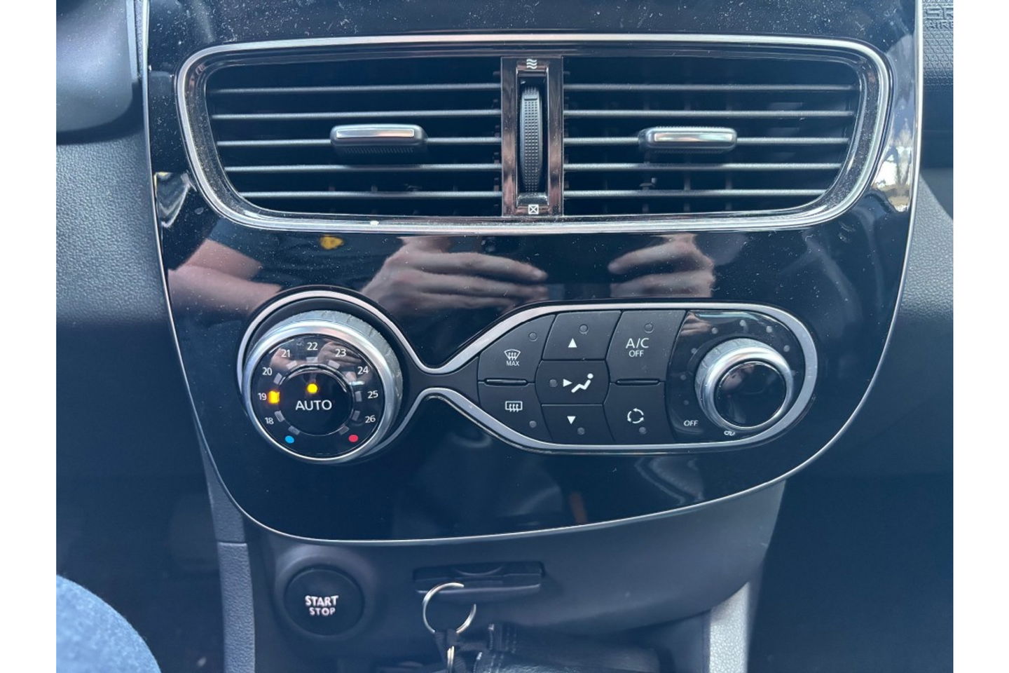 Renault Clio 0.9 TCE INTENS NAVI LMV AIRCO-ECC PDC CAMERA