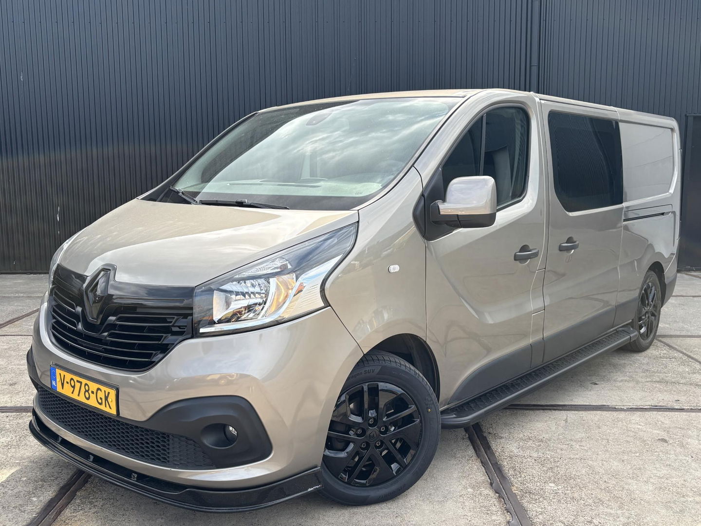 Renault Trafic 1.6 dCi 125pk L2H1 DC Luxe MARGE | 2x schuifdeur | Camera | Climate control | Dubbel cabine |