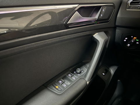 Volkswagen Tiguan 1.4 TSI ACT Highline Virtual HUD Trekh. NAP
