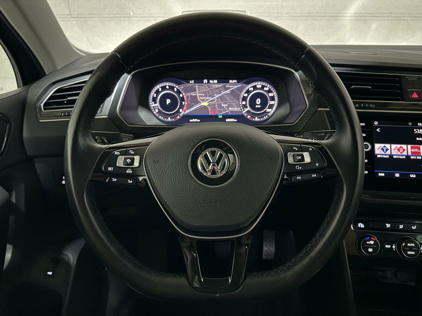 Volkswagen Tiguan 1.4 TSI ACT Highline Virtual HUD Trekh. NAP