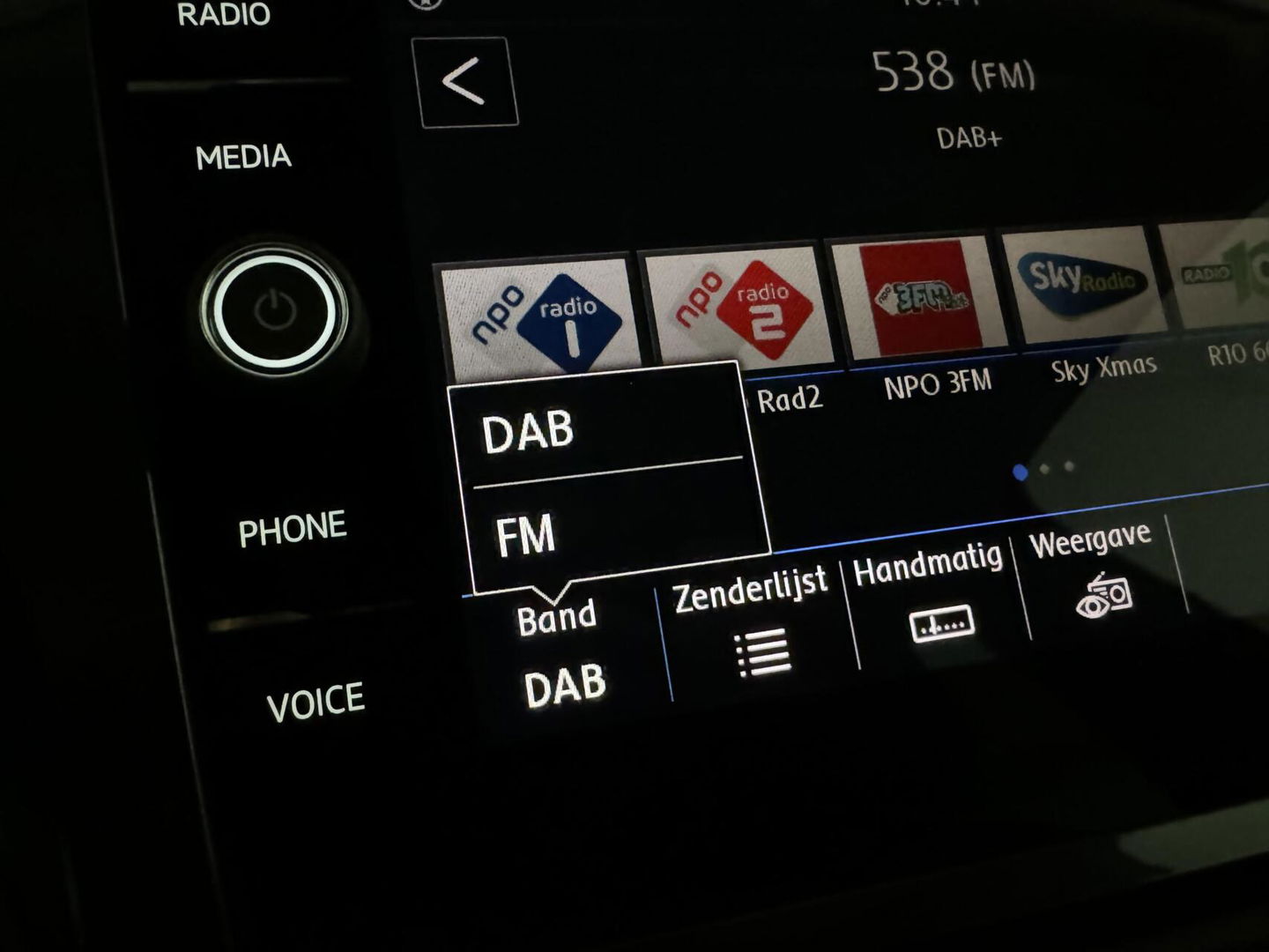Volkswagen Tiguan 1.4 TSI ACT Highline Virtual HUD Trekh. NAP