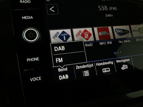 Volkswagen Tiguan 1.4 TSI ACT Highline Virtual HUD Trekh. NAP
