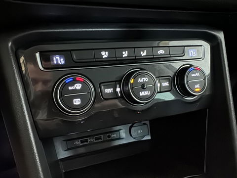 Volkswagen Tiguan 1.4 TSI ACT Highline Virtual HUD Trekh. NAP