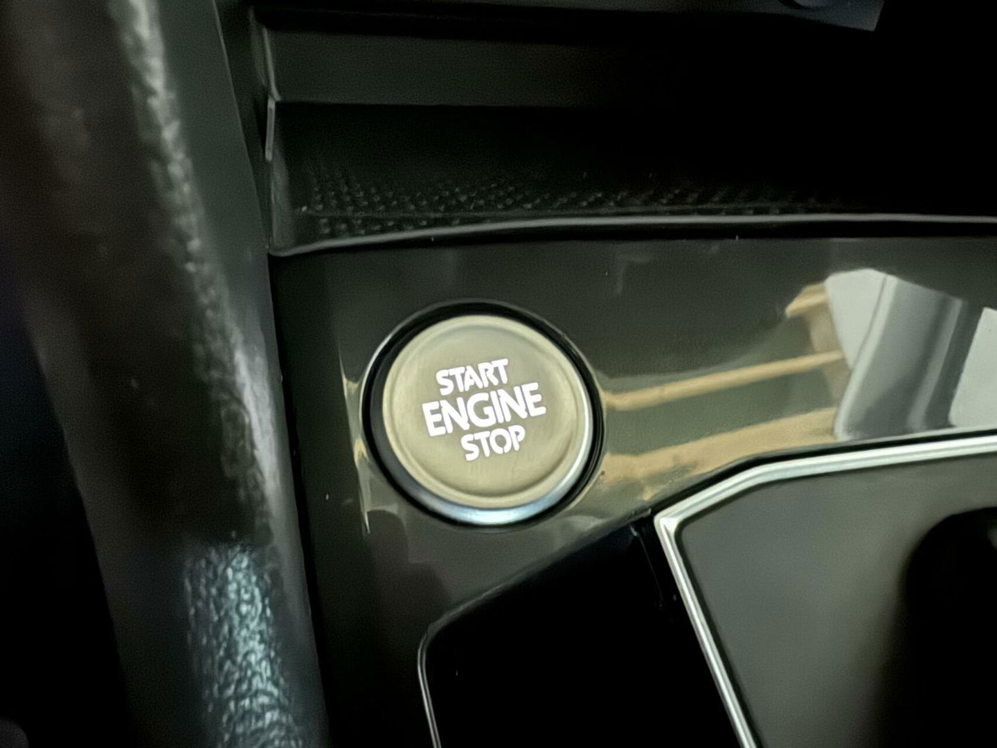 Volkswagen Tiguan 1.4 TSI ACT Highline Virtual HUD Trekh. NAP