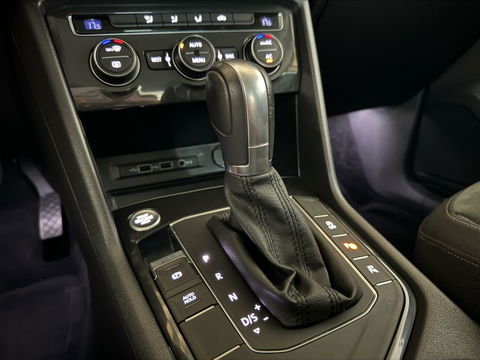Volkswagen Tiguan 1.4 TSI ACT Highline Virtual HUD Trekh. NAP