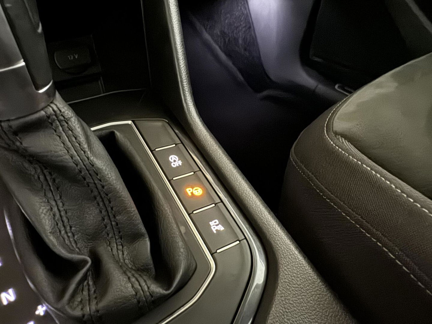 Volkswagen Tiguan 1.4 TSI ACT Highline Virtual HUD Trekh. NAP