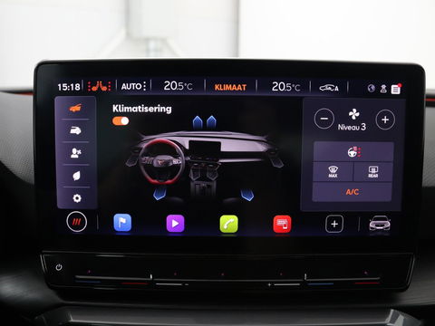 CUPRA Leon 1.4 e-Hybrid | Carplay | Camera | Stoel & Stuurverwarming | Adaptive Cruise | Full LED | Navigatie | DAB+ | LMV 18 inch