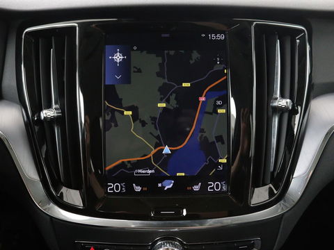 Volvo V60 2.0 T5 Momentum | Leder | Trekhaak | Stoelverwarming | LMV 20 inch | Harman/Kardon | Adaptive cruise | DAB+