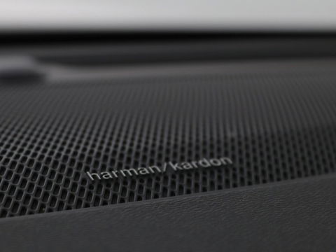 Volvo V60 2.0 T5 Momentum | Leder | Trekhaak | Stoelverwarming | LMV 20 inch | Harman/Kardon | Adaptive cruise | DAB+