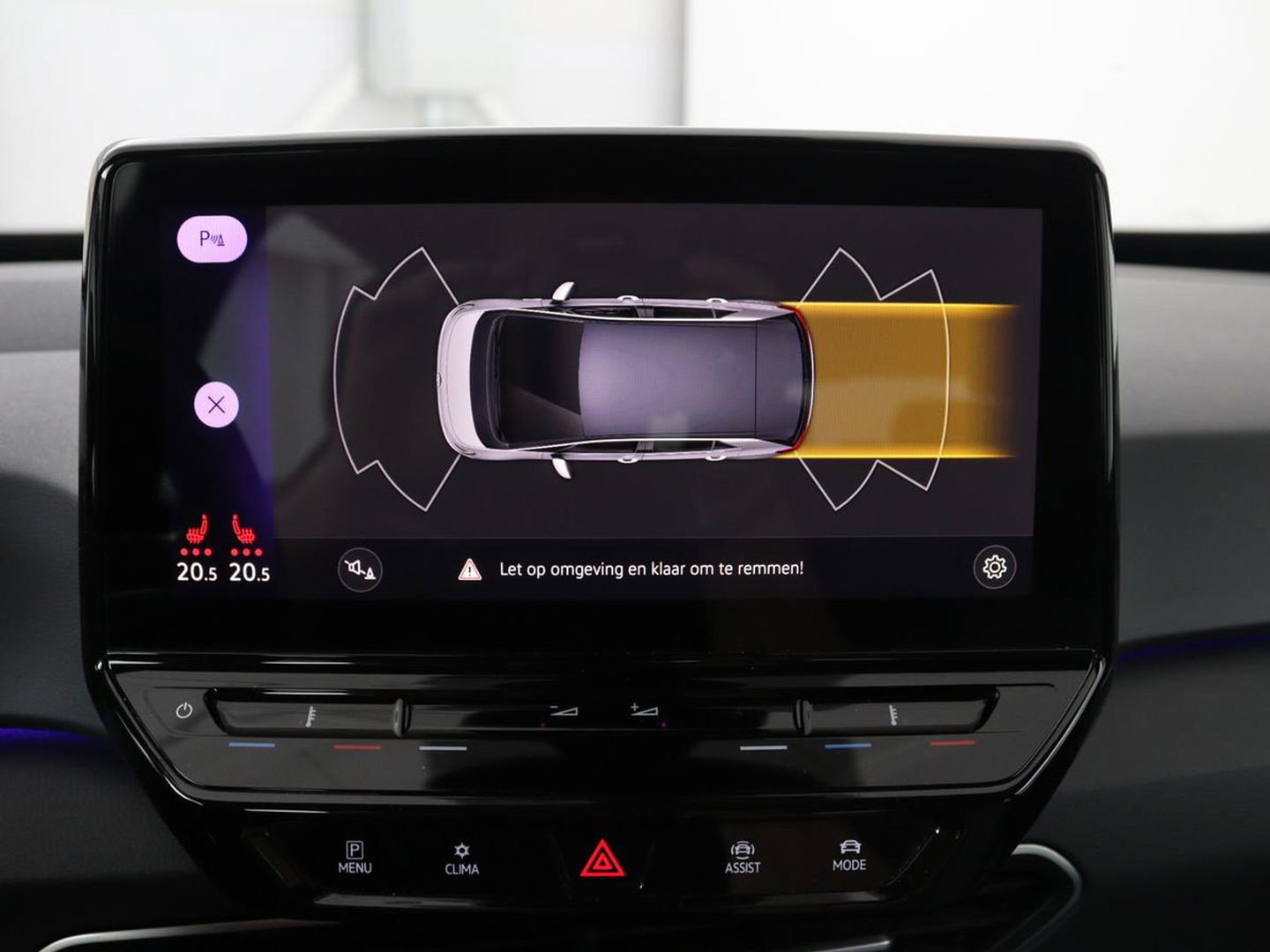 Volkswagen ID.3 First 58 kWh | Stoelverwarming | Camera | Adaptive cruise | Carplay | Navigatie | PDC | Climate control | Sfeerverlichting | LMV 18 inch