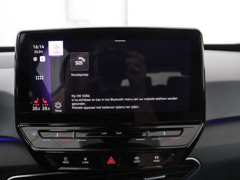 Volkswagen ID.3 First 58 kWh | Stoelverwarming | Camera | Adaptive cruise | Carplay | Navigatie | PDC | Climate control | Sfeerverlichting | LMV 18 inch
